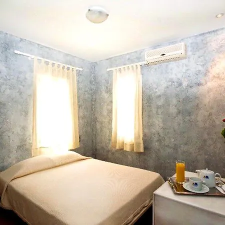 Hotel Ilio Maris 4*